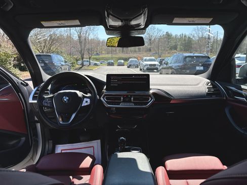 Used 2024 BMW X3 xDrive30i image 12