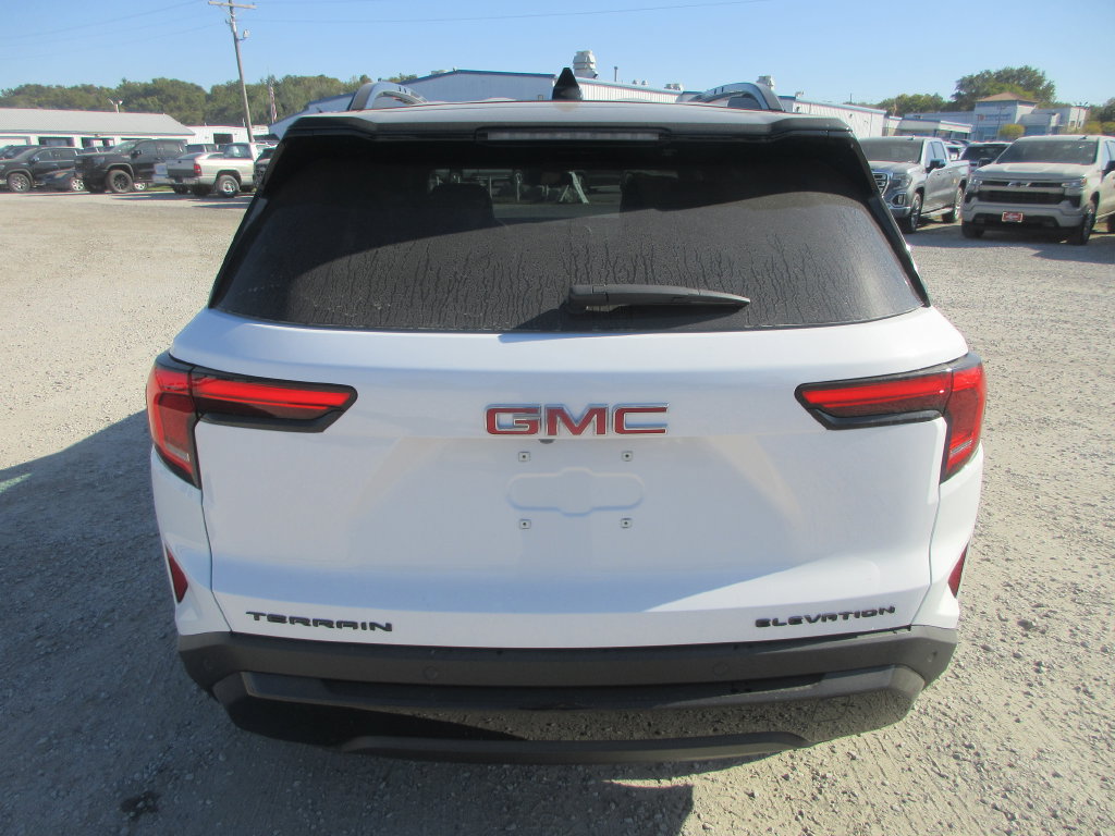 New 2027 GMC Terrain Elevation w/ Elevation Premium Package FWD image 5