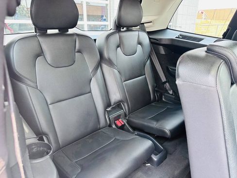 Used 2017 Volvo XC90 T6 Momentum w/ Vision Package AWD/4WD image 21