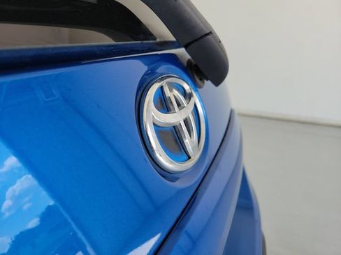 Used 2017 Toyota Prius C One FWD image 10