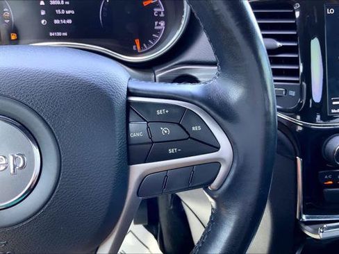 Certified 2022 Jeep Grand Cherokee Laredo X RWD image 21