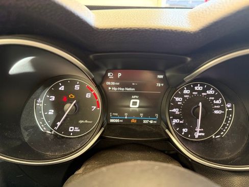 Used 2018 Alfa Romeo Stelvio Ti image 26