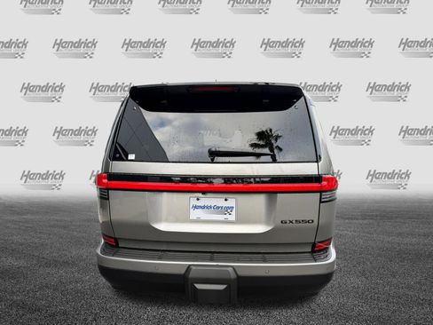 Used 2026 Lexus GX 550 AWD/4WD image 8