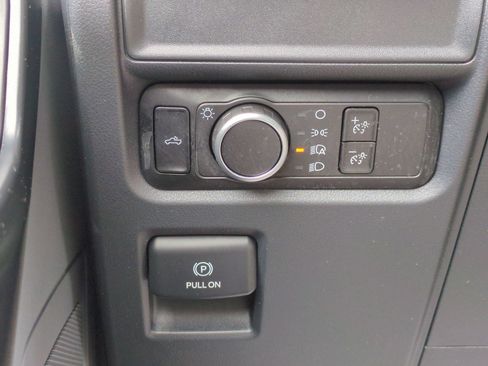 Used 2024 Ford F150 XL RWD image 14