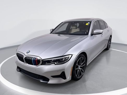 Used 2019 BMW 330i Sedan w/ Premium Package RWD image 1