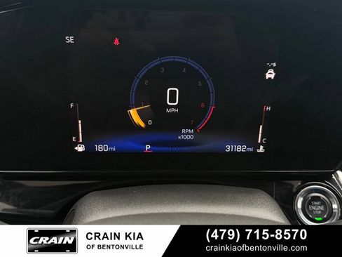 Used 2025 Chevrolet Trax RS w/ Sunroof Package FWD image 14