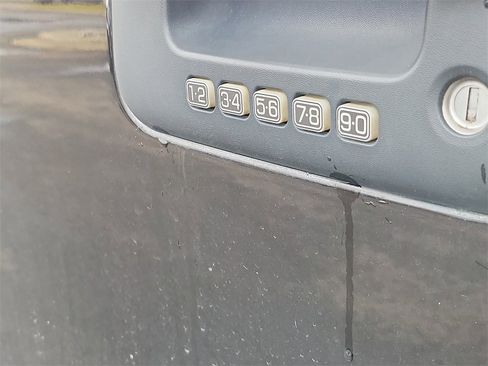 Used 2013 Ford F150 XLT w/ Luxury Equipment Group image 6