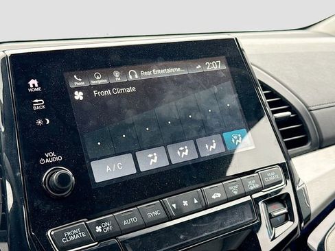 Used 2023 Honda Odyssey Touring image 12