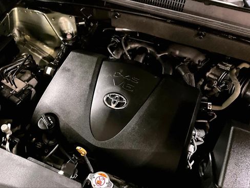 Used 2018 Toyota Highlander Limited Platinum w/ Carpet Mat Package (TMS) image 33