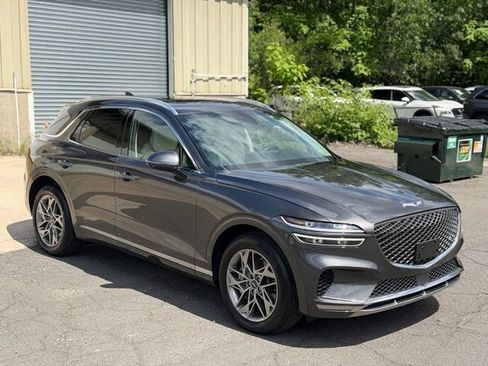 Used 2024 Genesis GV70 2.5T w/ Select Package AWD/4WD image 12