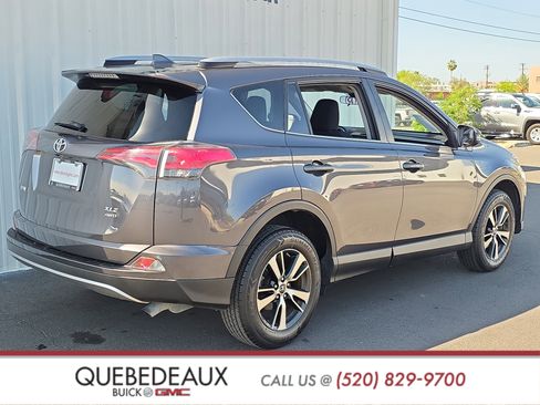 Used 2018 Toyota RAV4 XLE w/ Plus Extra Value Package AWD/4WD image 7
