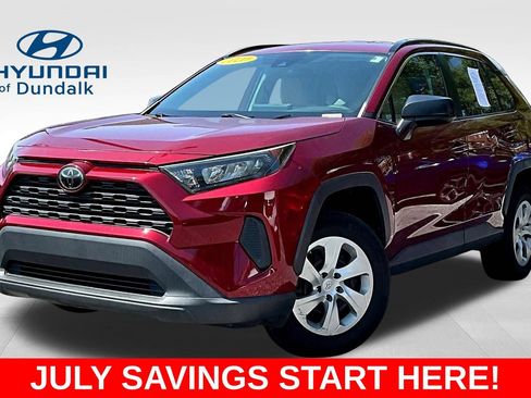 Used 2020 Toyota RAV4 LE FWD image 1