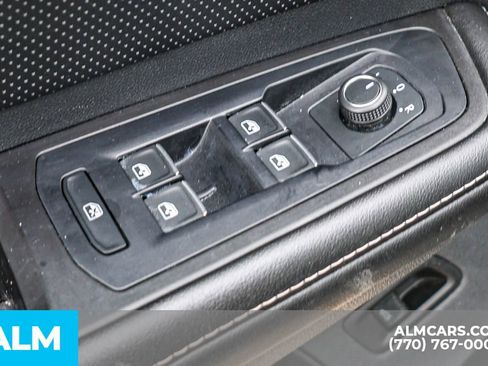 Used 2024 Volkswagen Atlas Cross Sport SE image 48