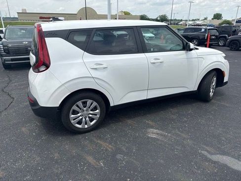 Used 2020 Kia Soul LX FWD image 6