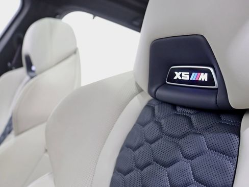 Used 2023 BMW X5 M AWD/4WD image 35