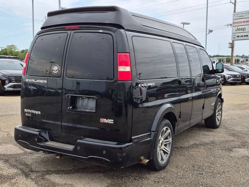 Used 2018 GMC Savana 2500 w/ Enhanced Convenience Package RWD image 3