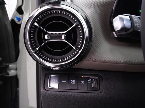 New 2026 Chevrolet Equinox LT w/ Convenience Package II image 21