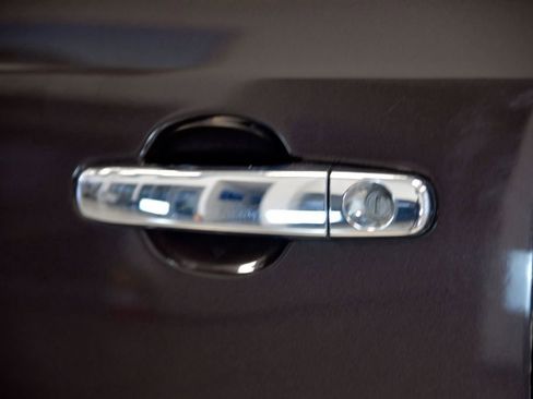 Used 2016 Buick Enclave Leather w/ Enclave Tuscan Edition image 13