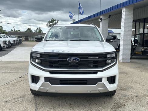 New 2026 Ford Expedition Max Platinum AWD/4WD image 9