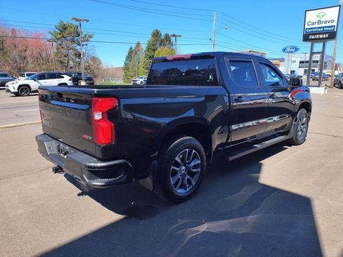 Used 2024 Chevrolet Silverado 1500 RST w/ Z71 Off-Road Package AWD/4WD image 8