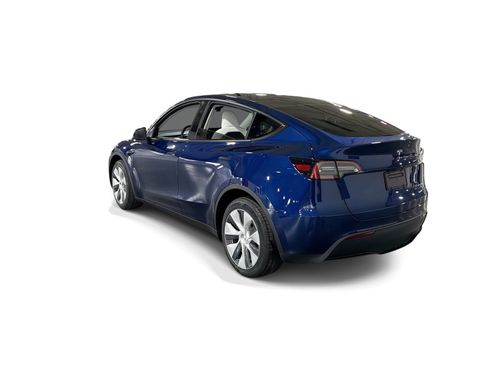 Certified 2023 Tesla Model Y Long Range AWD/4WD image 4