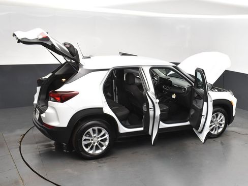 New 2025 Chevrolet TrailBlazer LS w/ LS Convenience Package image 48