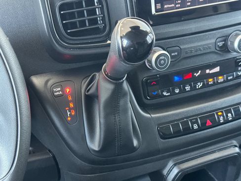 Used 2025 RAM ProMaster 1500 w/ Safety Group FWD image 22