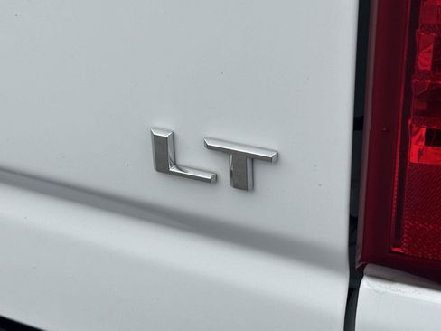 Used 2025 Chevrolet Silverado 2500 LT w/ Convenience Package AWD/4WD image 10