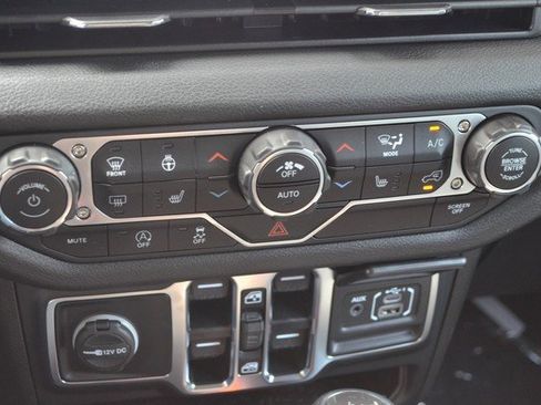 New 2025 Jeep Wrangler Sport S image 28