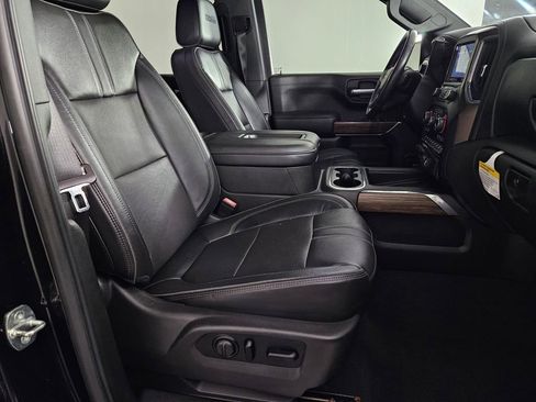 Used 2021 Chevrolet Silverado 1500 High Country w/ Technology Package image 34