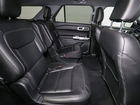 Used 2023 Ford Explorer XLT w/ Equipment Group 202A image 20