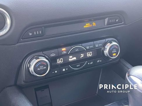 Used 2018 MAZDA CX-5 Touring w/ Preferred Equipment Package FWD image 20