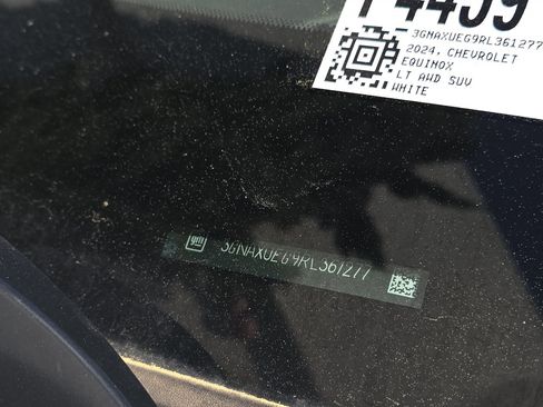 Used 2024 Chevrolet Equinox LT image 3