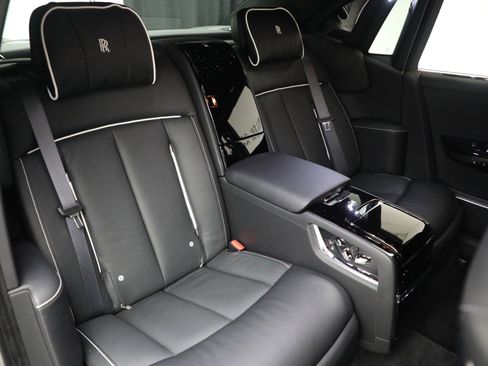 Certified 2023 Rolls-Royce Phantom Sedan w/ The Phantom Package image 18