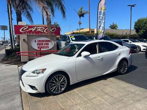 Used 2014 Lexus IS 250 w/ Navigation Package RWD image 5