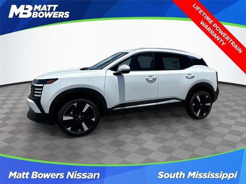 Used 2025 Nissan Kicks SR w/ SR Premium Package AWD/4WD image 1