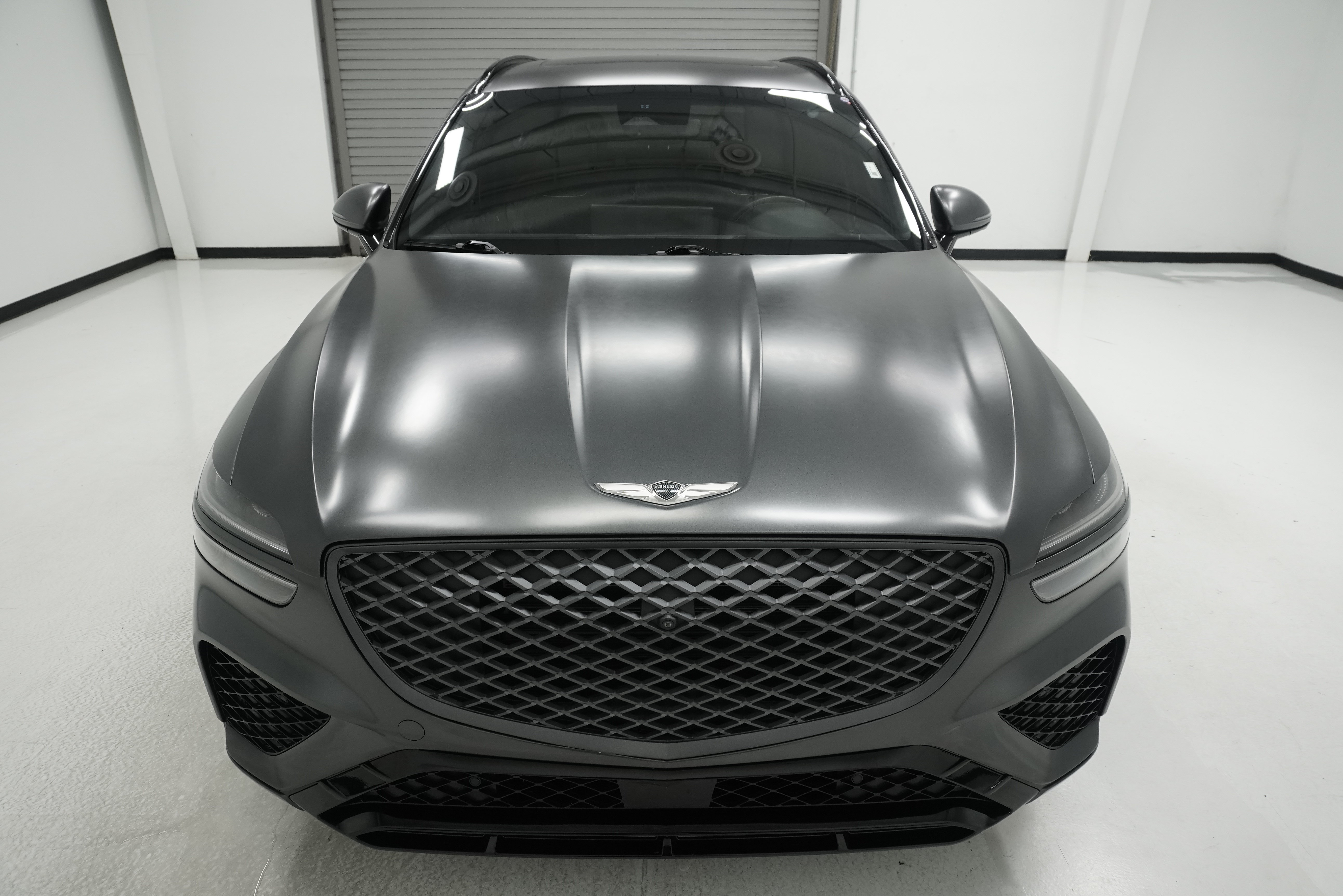 Used 2022 Genesis GV70 2.5T w/ Sport Prestige Package AWD/4WD image 2
