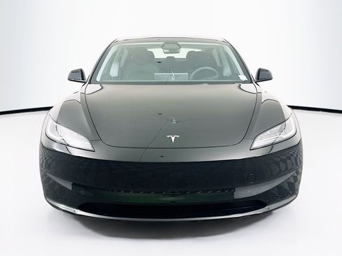 Used 2024 Tesla Model 3 RWD image 2