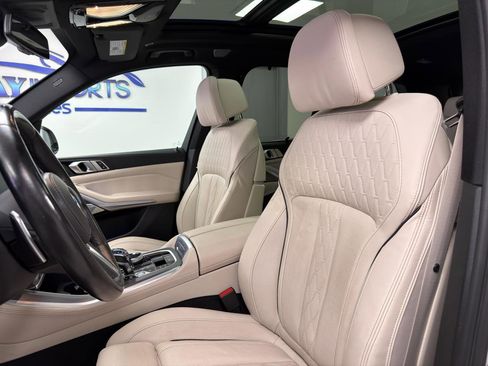 Used 2021 BMW X5 M50i w/ Executive Package AWD/4WD image 11