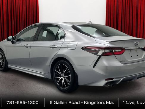 Certified 2023 Toyota Camry SE w/ Cold Weather Package FWD image 7