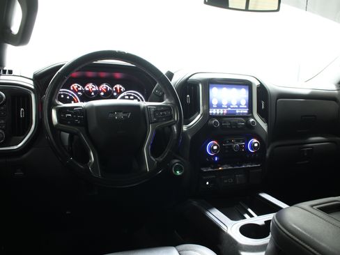 Used 2022 Chevrolet Silverado 2500 LTZ w/ LTZ Plus Package AWD/4WD image 2