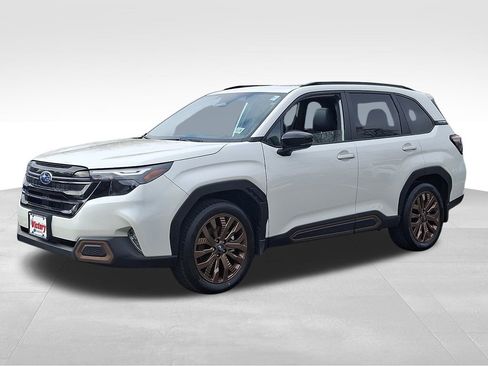 Used 2025 Subaru Forester Sport AWD/4WD image 3