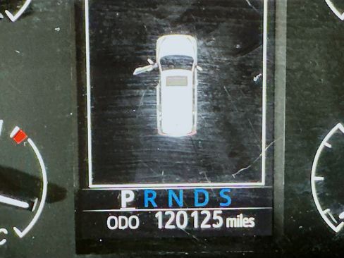 Used 2018 Toyota Sequoia SR5 w/ Carpet Cargo Mat Package image 19