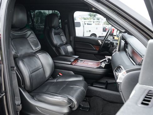 Used 2020 Lincoln Navigator Reserve w/ Equipment Group 208A Reserve image 46