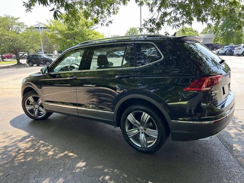 Used 2021 Volkswagen Tiguan SE FWD image 4