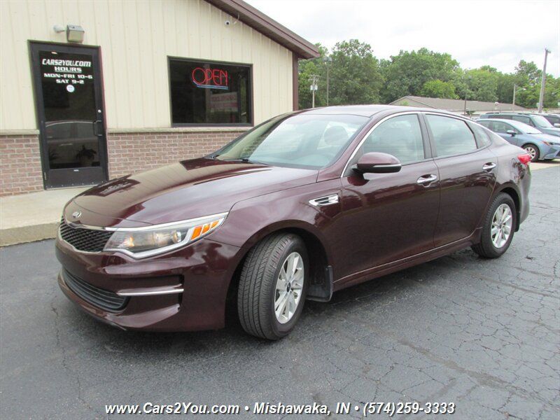Used 2017 Kia Optima LX FWD image 4