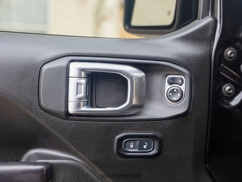 Used 2024 Jeep Wrangler Sport S AWD/4WD image 37