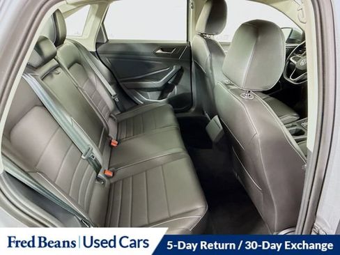 Used 2024 Volkswagen Jetta SE FWD image 31