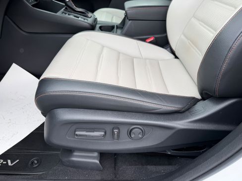 Used 2025 Honda CR-V Sport Touring image 19