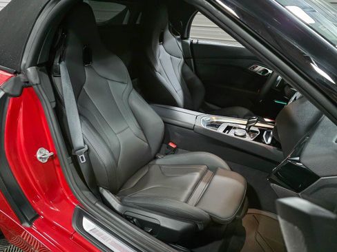 Used 2021 BMW Z4 sDrive30i w/ M Sport Package image 15